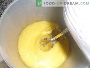 Een cake koken Vogelmelk met griesmeel, een gedetailleerd recept.