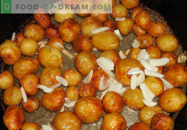 Hoe bak je aardappelen in een koekenpan met een gouden korst, uien, vlees, champignons