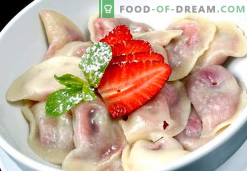 Dumplings met aardbeien - de beste recepten. Hoe om thuis goed en smakelijk knoedels met aardbeien te koken.