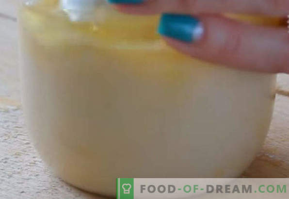 Stapsgewijs recept voor mayonaise thuis in een blender