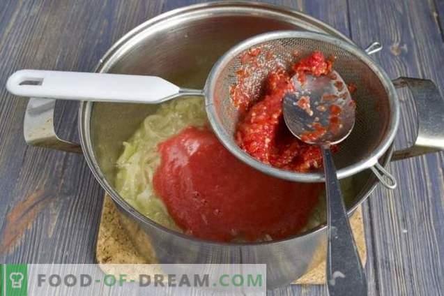 Tomatencremesuppe mit Würstchen