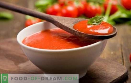 Tomatensaus thuis - natuurlijk! Zelfgemaakte tomatensaus van verse tomaten, tomatenpuree of -sap, met chili peper, kruiden, knoflook