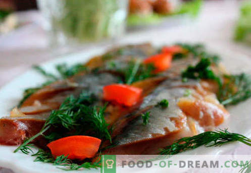 Pittige makreel - de beste recepten. Hoe goed en smakelijk gekruide makreel koken.