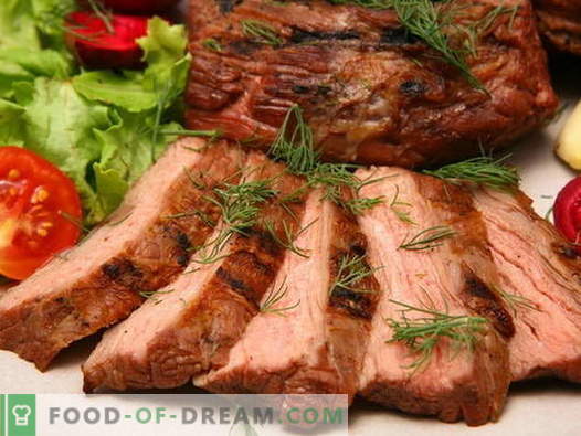 Vlees gebakken in de oven - de beste recepten. Hoe goed en smakelijk vlees in de oven te koken.