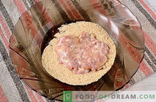 Pasteivleeskarbonades: zacht, sappig, met een knapperige korst. Het stapsgewijze foto-recept van de auteur voor gehaktkarbonades, gebakken in een pan in broodkruimels