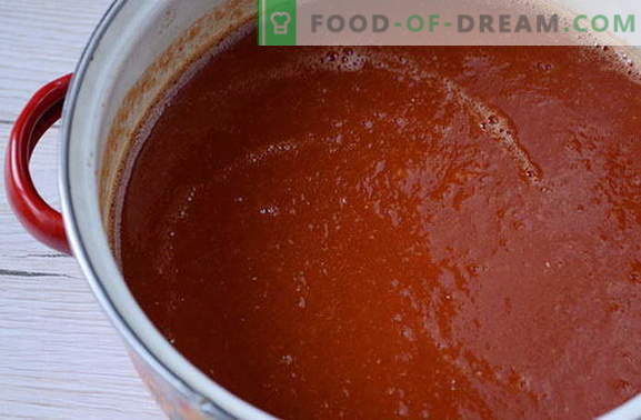 Een uniek recept voor natuurlijke zelfgemaakte ketchup - noteer om niet te vergeten