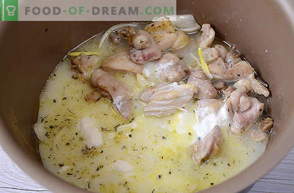 Kipstoofpot met champignons: voedzaam en geurig! Stapsgewijs recept van de auteur voor het snel koken van kip met champignons in een slowcooker