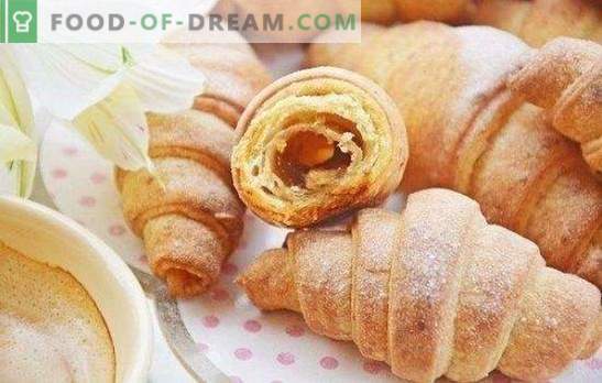 Bagels met jam - de smaak van de kindertijd! Eenvoudige en originele recepten voor bagels met jam van zandkoek, gist en kwarkdeeg