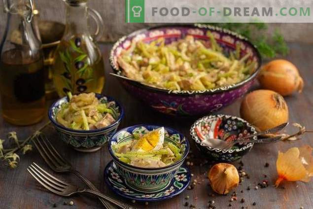 Pittige salade van Oezbekistan met vlees en groene radijs