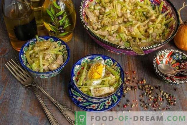 Pittige salade van Oezbekistan met vlees en groene radijs