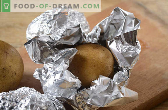 Papas con tocino en el horno en papel de aluminio, ¡un sabor de la infancia! Receta fotográfica detallada para cocinar papas con manteca al horno en papel de aluminio