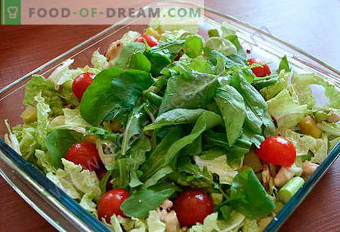 Salade met asperges - een selectie van de beste recepten. Hoe goed en lekker een salade met asperges te koken.