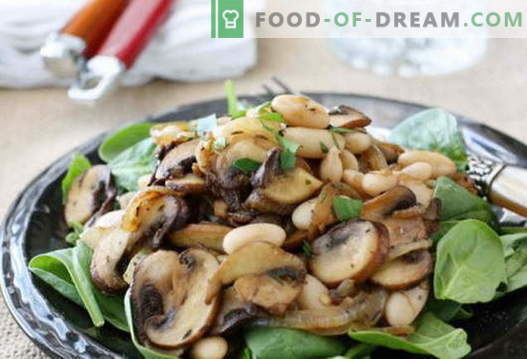 Salade met gebakken champignons - een selectie van de beste recepten. Hoe goed en lekker een salade met gefrituurde champignons te bereiden.