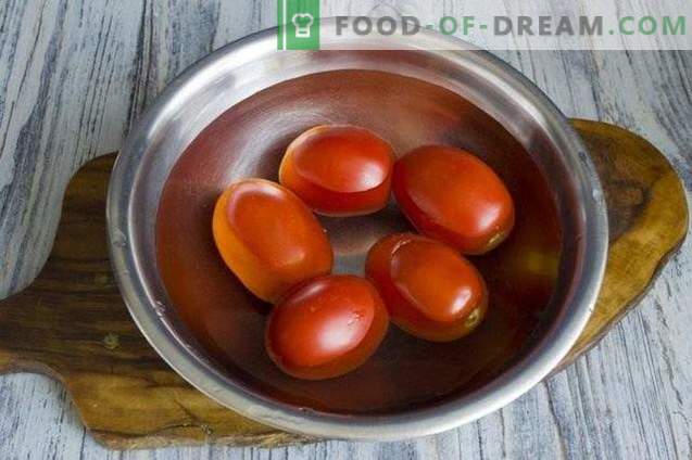 Gevulde paprika's in tomatensaus voor de winter