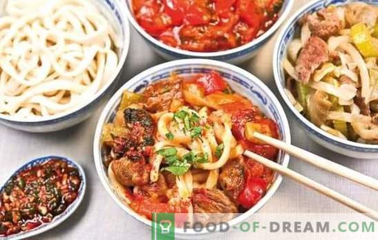 Uygur Lagman - recepten en kookdetails. Koken Uighur lambman gemaakt van lamsvlees, rundvlees met groenten en kruiden