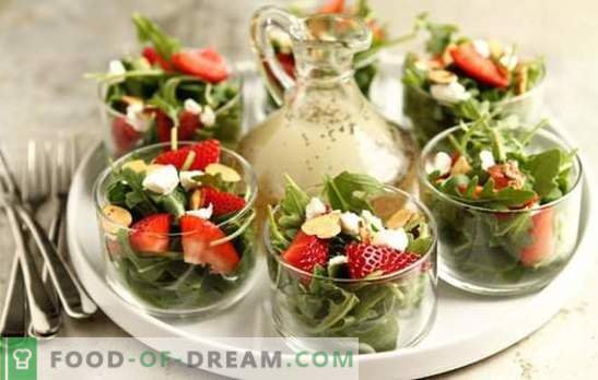 Salades met aardbeien, fruit, groenten, kaas, noten, champignons. Hoe maak je gezonde en smakelijke aardbeiensalades?