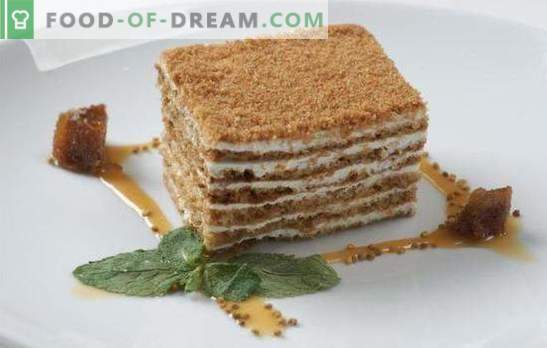 Zuurhoningcake - heel zacht! Eenvoudige recepten van bladerdeeg- en biscuitzure-honig cake met verschillende crèmes