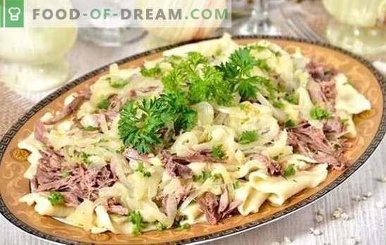 Beshbarmak van rundvlees - lang leve de Turkse keuken! Recepten die beshbarmak-rundvlees voeden met groenten en kruiden