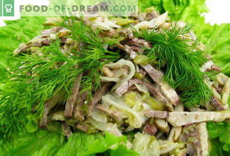 Salade met tong - de beste recepten. Hoe goed en smakelijk salade met de tong.