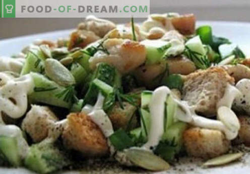 Salade met kirieshkami - bewezen recepten. Hoe goed en smakelijk gekookte salade met kirieshkami.