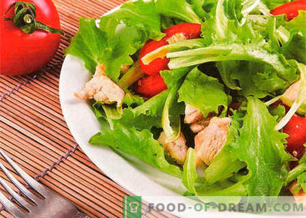 Salade met kip en tomaten - de beste recepten. Hoe goed en smakelijk een salade bereiden met kip en tomaten.