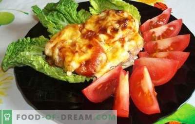 Kipkoteletten met tomaten en kaas kunnen zelfs beginners. Een eenvoudig recept voor sappige kiplokken met tomaten en kaas