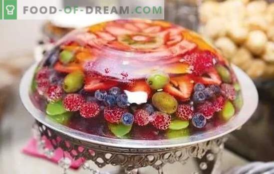 Fruitgelei is een gemakkelijk dessert voor degenen die hun figuur volgen. Een selectie van eenvoudige en originele recepten voor fruitgelei